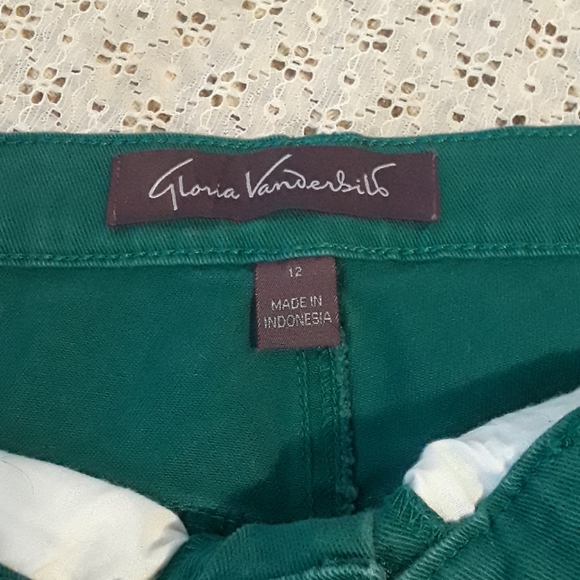 Gloria Vanderbilt Green long pants - Picture 3 of 4